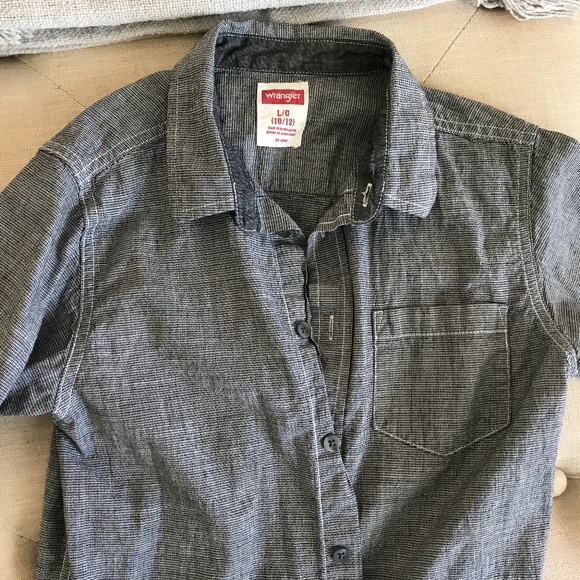 Wrangler Boys Grey Button Tee - size Large (10/12) - Picture 3 of 5